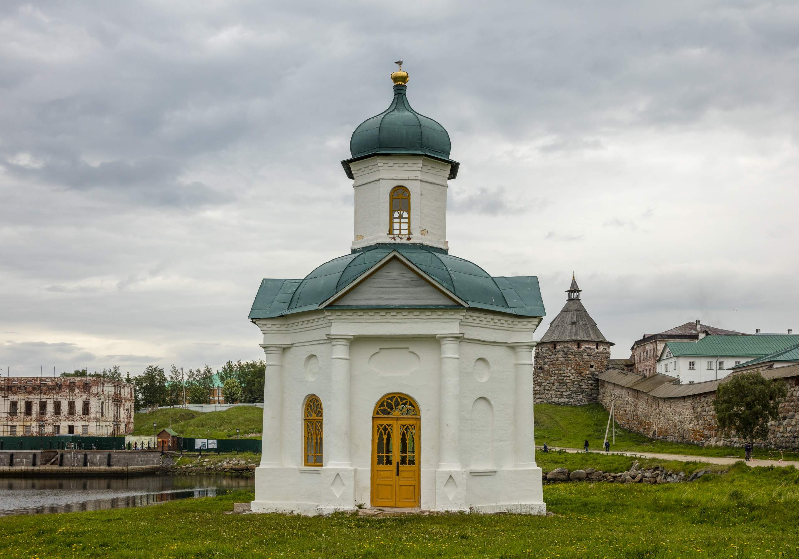 Извилиста карельская тропа