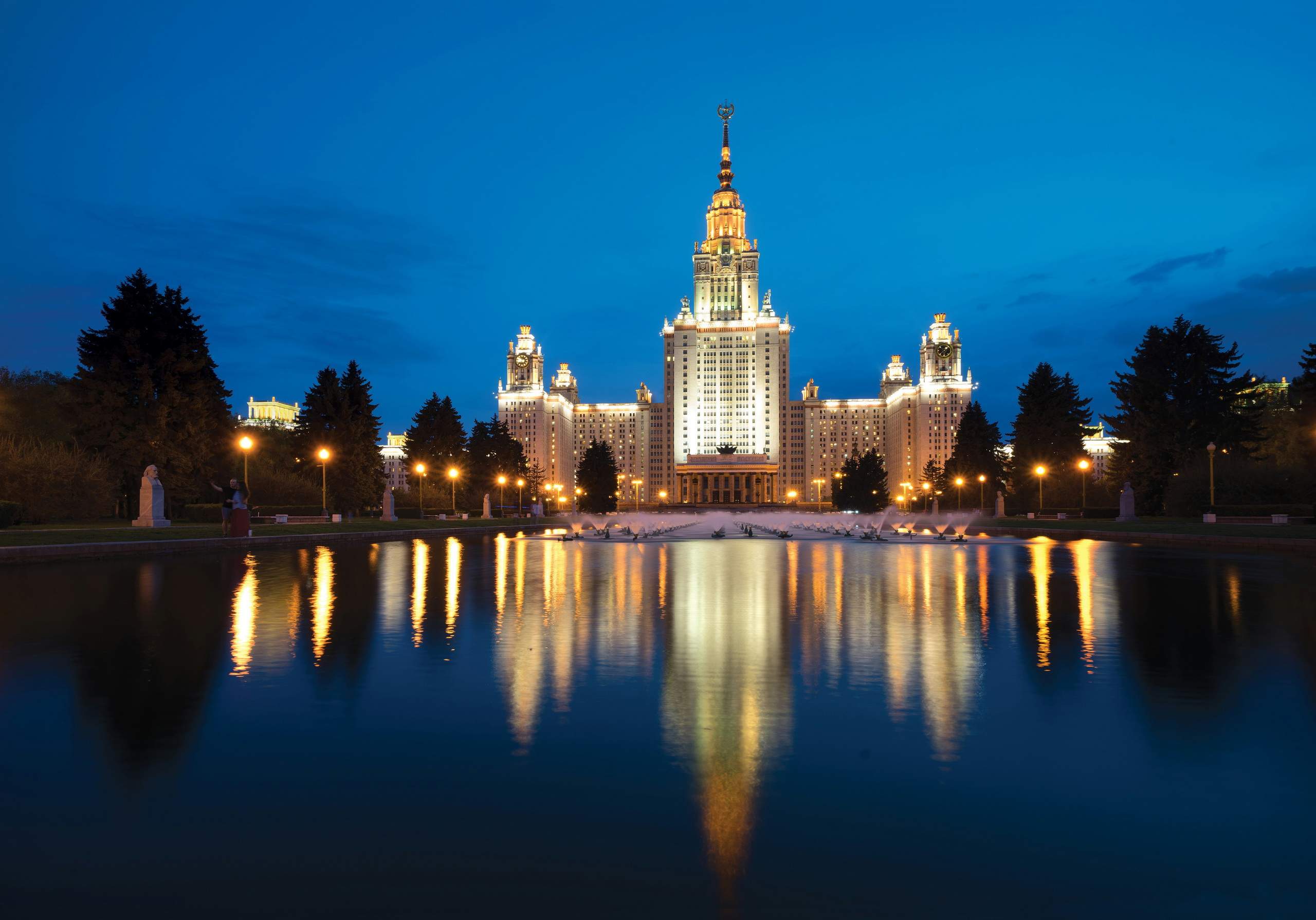Москва праздничная 2 дня