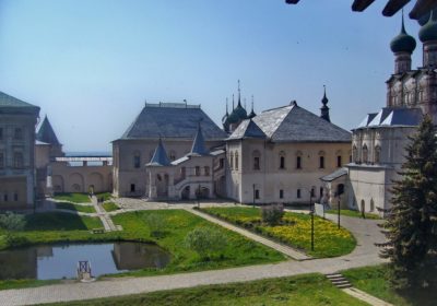 Всей семьей в Ярославию + Ростов, 2 дня, + жд