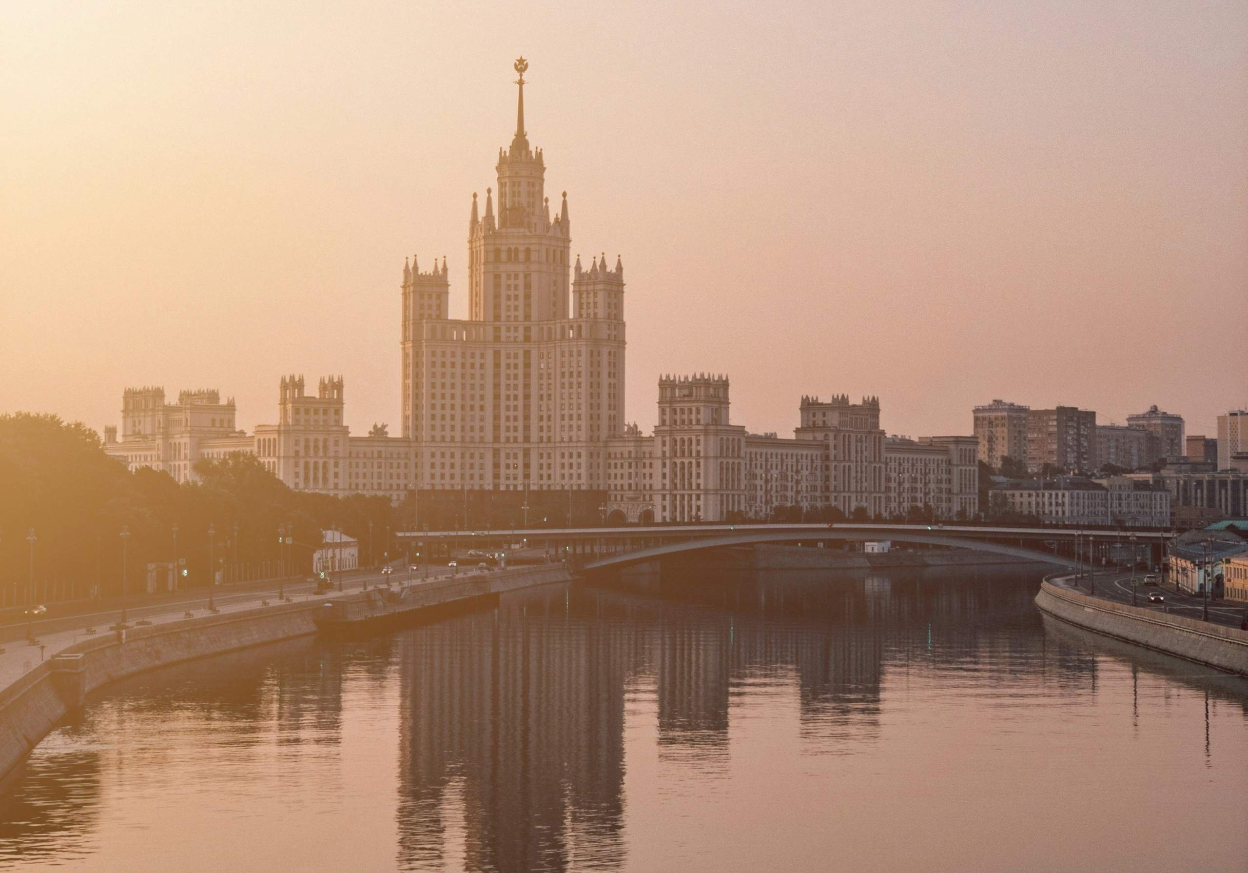 Прогулки по Москве - 3 дня, + жд доп.