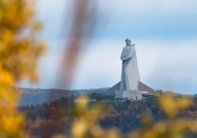 Панорамный Мурманск: маяк, Алёша и ледокол «Ленин», 1 день