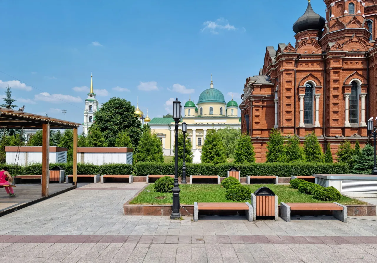 Героическая поэма, 3 дня, + жд