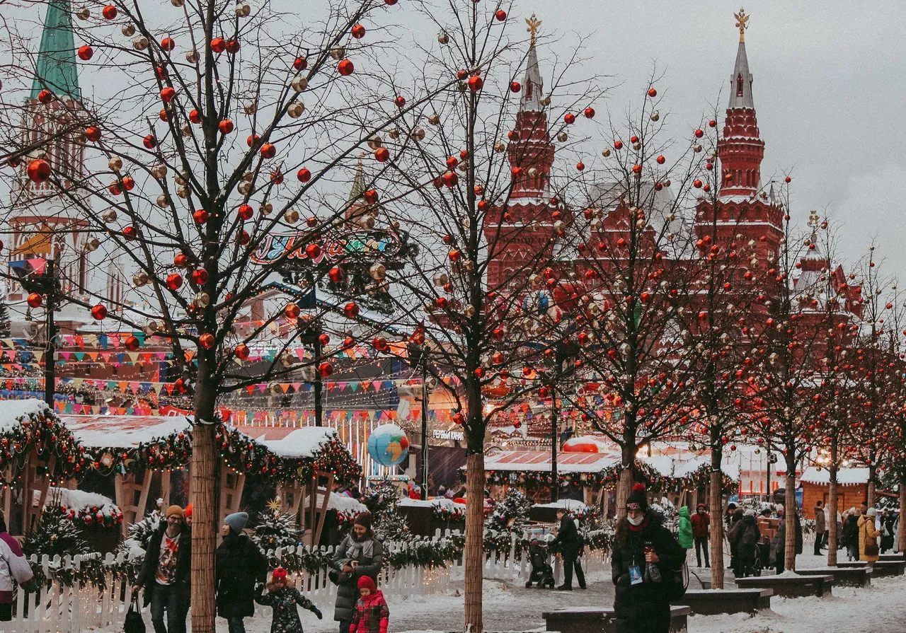 в Москву со встречей Нового Года, 3 дня